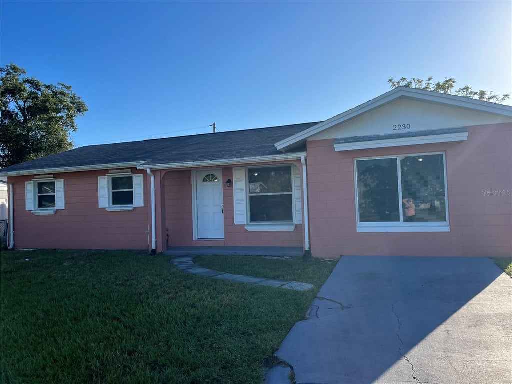 Photo of 2230 Fleet Circle, Orlando, FL 32817 (MLS # O6451370)