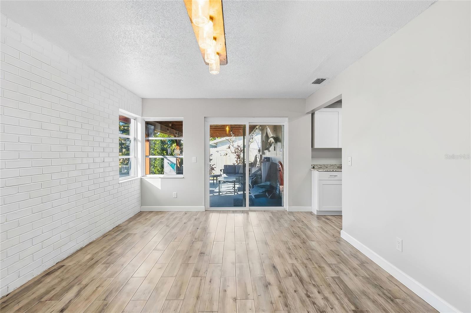 POINT PINELLAS HEIGHTS - Residential