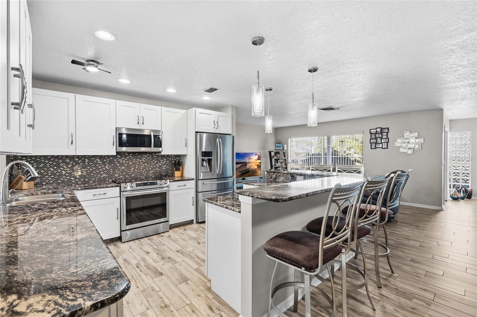 POINT PINELLAS HEIGHTS - Residential