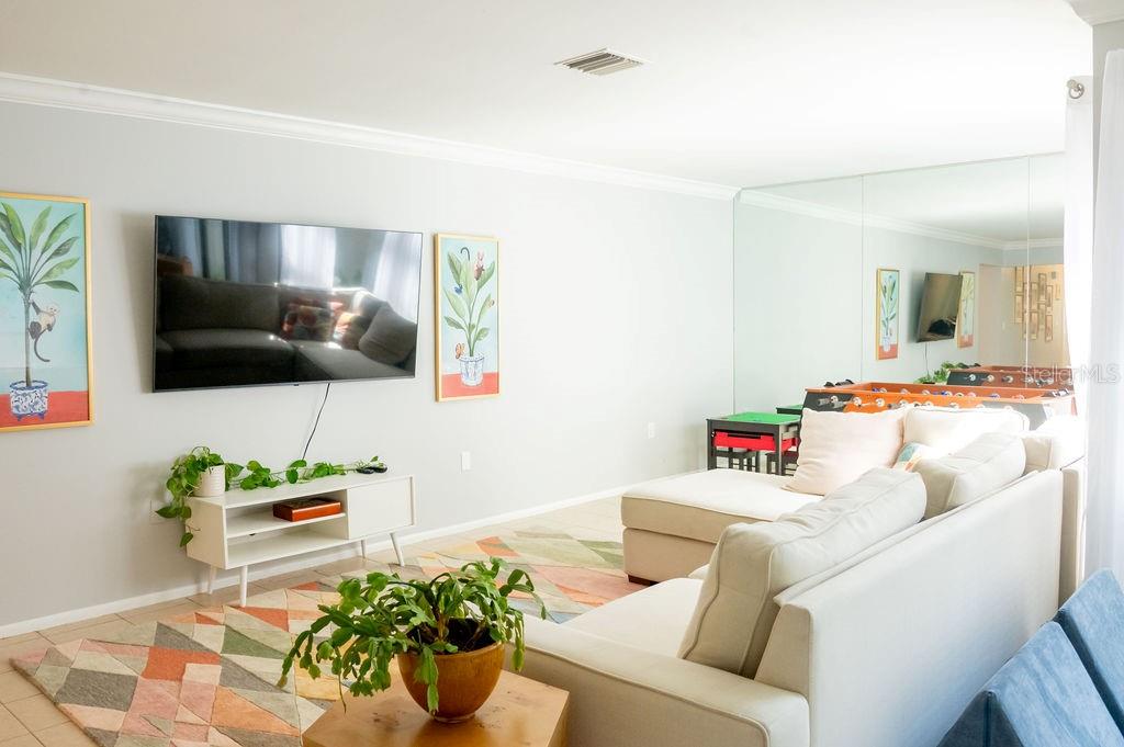 GLEN OAKS MANOR HOMES PHASE 1 - Residential Lease