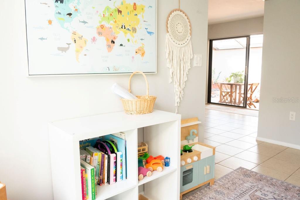 GLEN OAKS MANOR HOMES PHASE 1 - Residential Lease