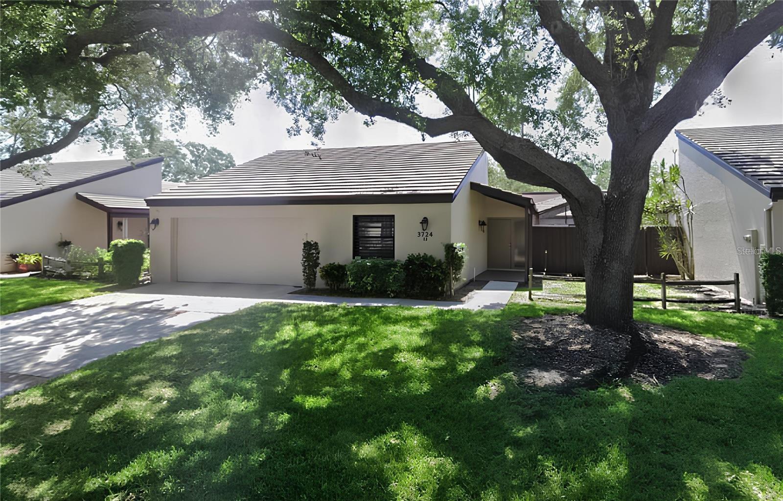 GLEN OAKS MANOR HOMES PHASE 1 - Residential Lease