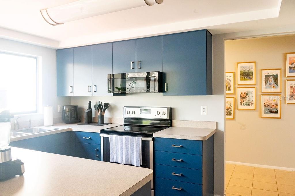 GLEN OAKS MANOR HOMES PHASE 1 - Residential Lease