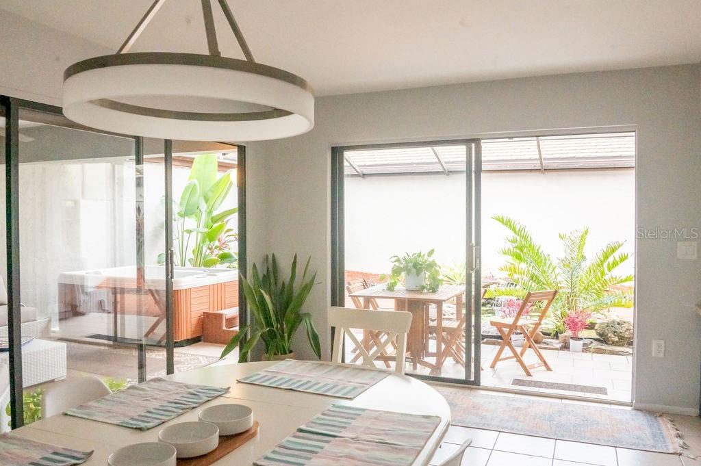 GLEN OAKS MANOR HOMES PHASE 1 - Residential Lease