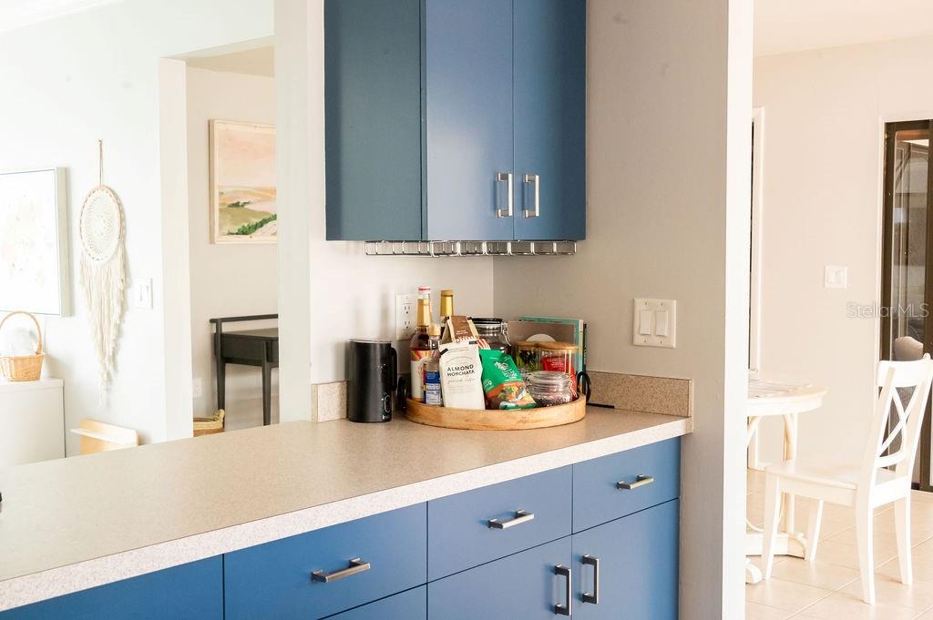 GLEN OAKS MANOR HOMES PHASE 1 - Residential Lease