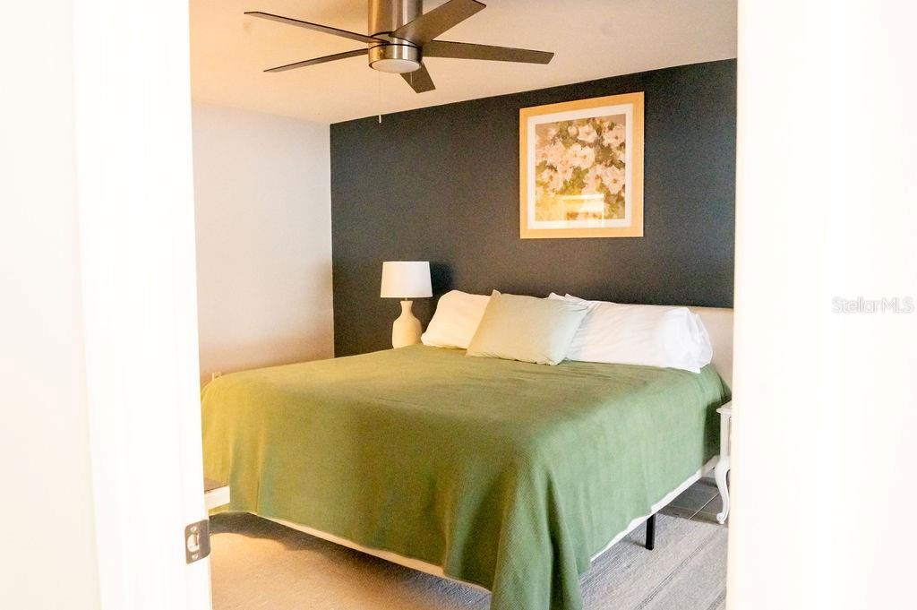 GLEN OAKS MANOR HOMES PHASE 1 - Residential Lease