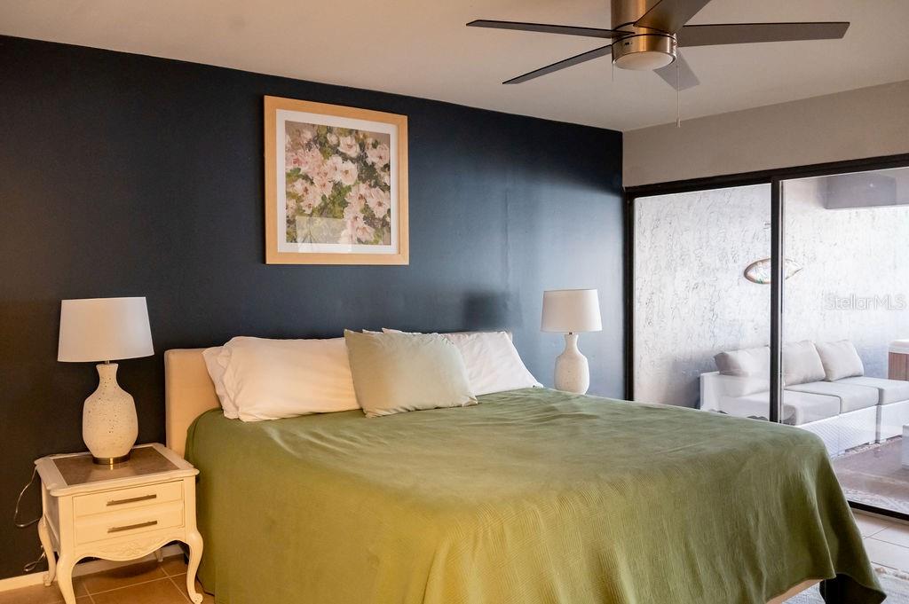 GLEN OAKS MANOR HOMES PHASE 1 - Residential Lease