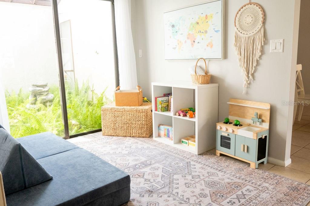 GLEN OAKS MANOR HOMES PHASE 1 - Residential Lease