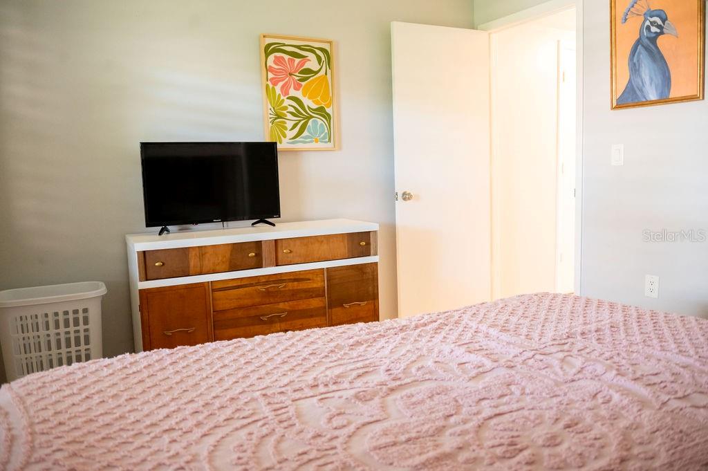 GLEN OAKS MANOR HOMES PHASE 1 - Residential Lease