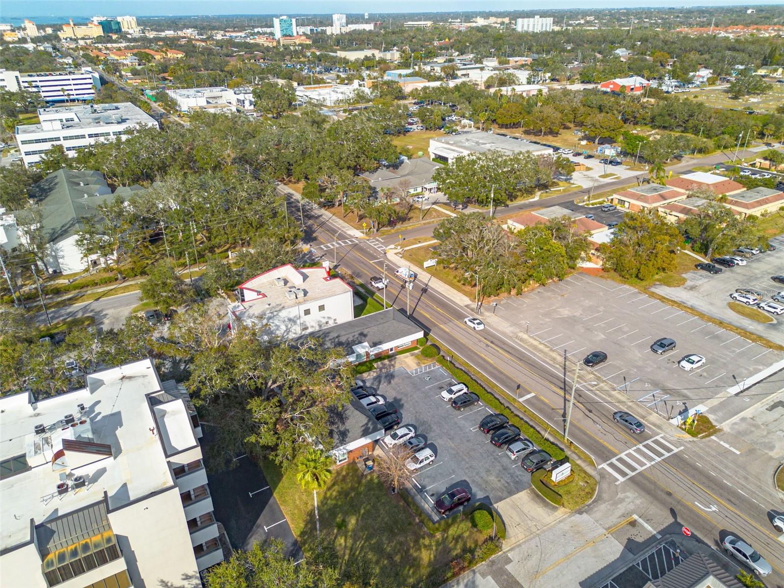 BELLEAIR - Commercial Sale