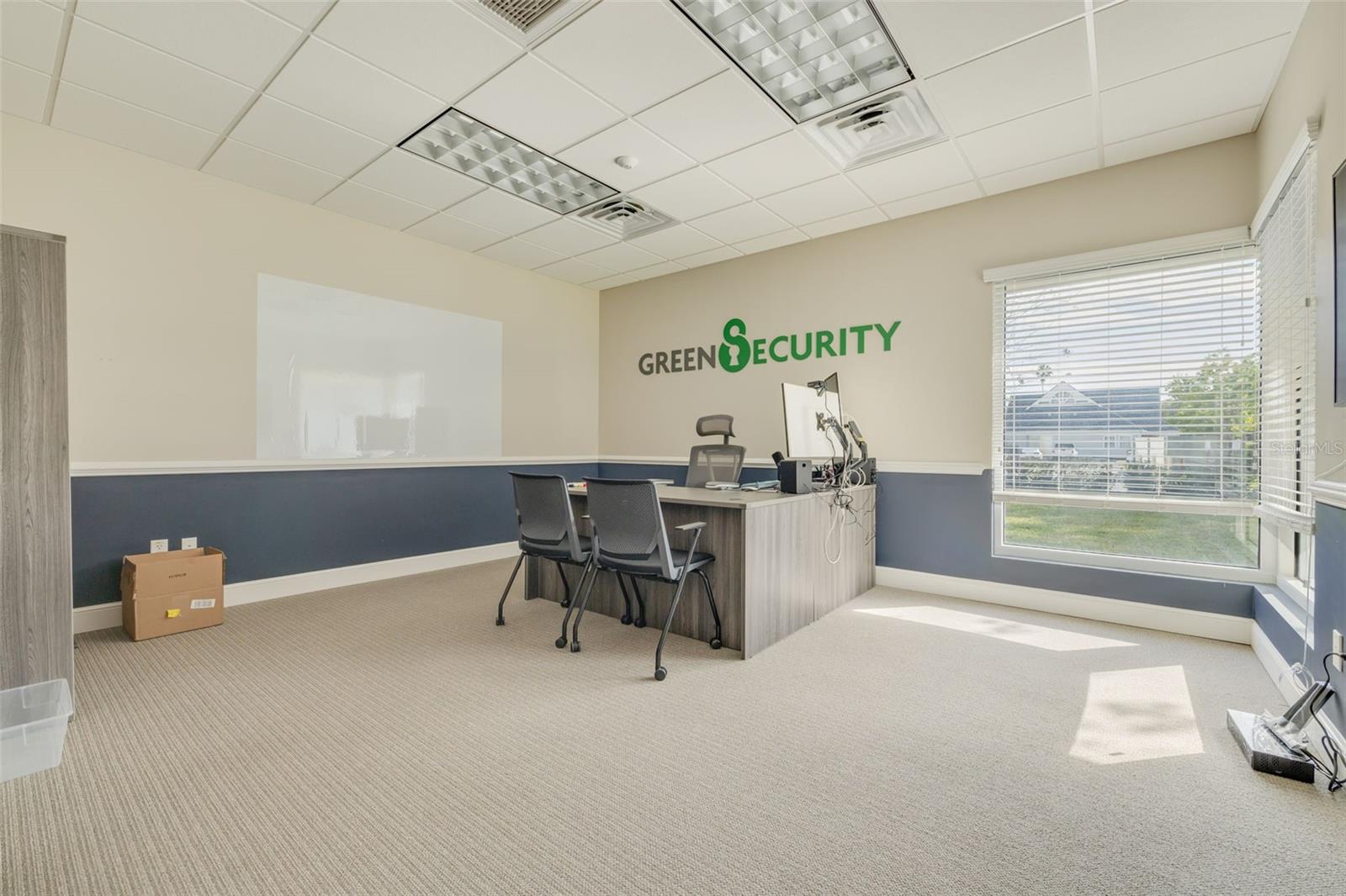 BELLEAIR - Commercial Sale