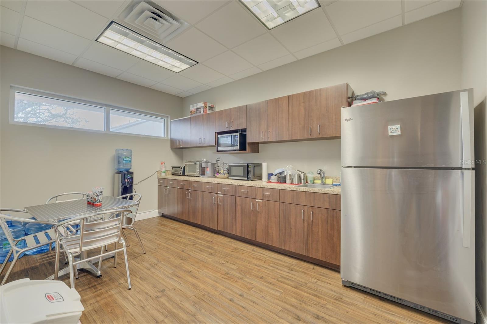BELLEAIR - Commercial Sale