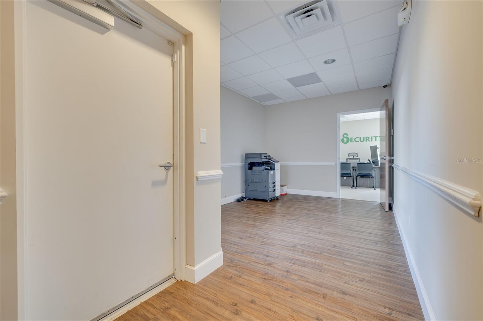 BELLEAIR - Commercial Sale