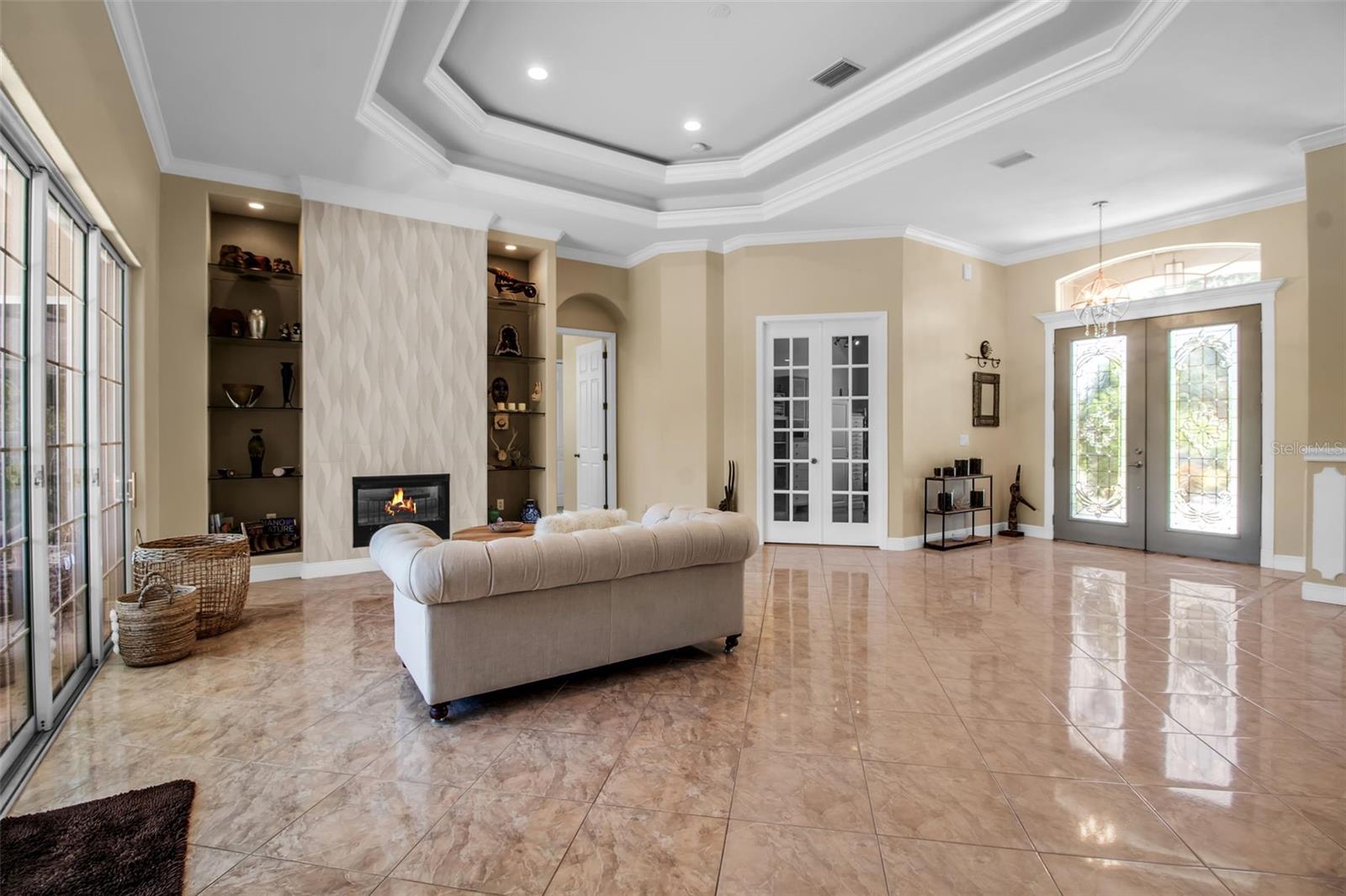 SOUTH VENICE - Residential