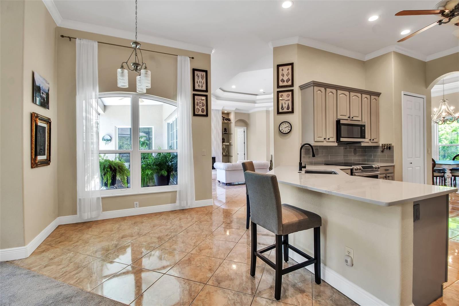 SOUTH VENICE - Residential