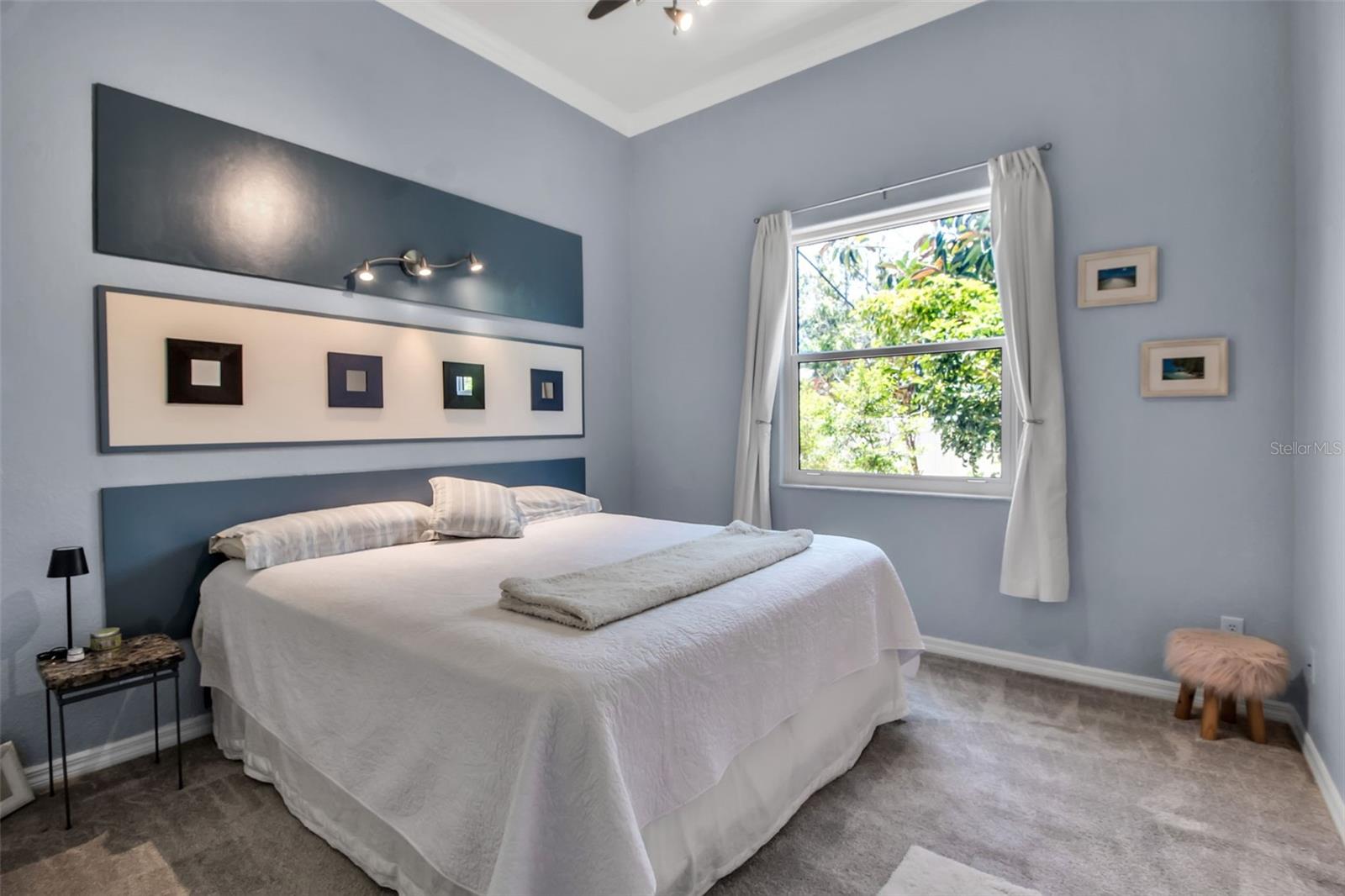 SOUTH VENICE - Residential