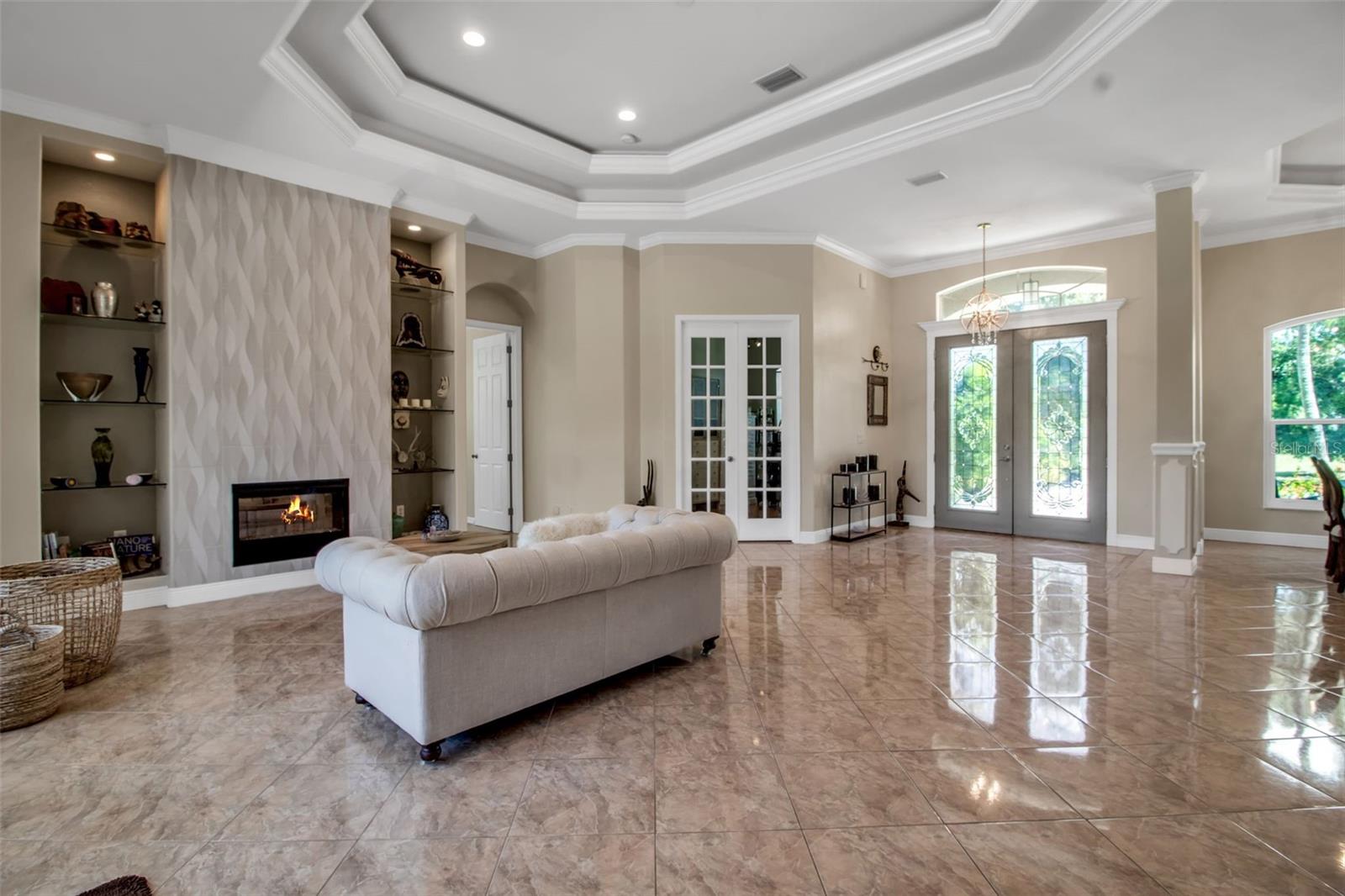 SOUTH VENICE - Residential