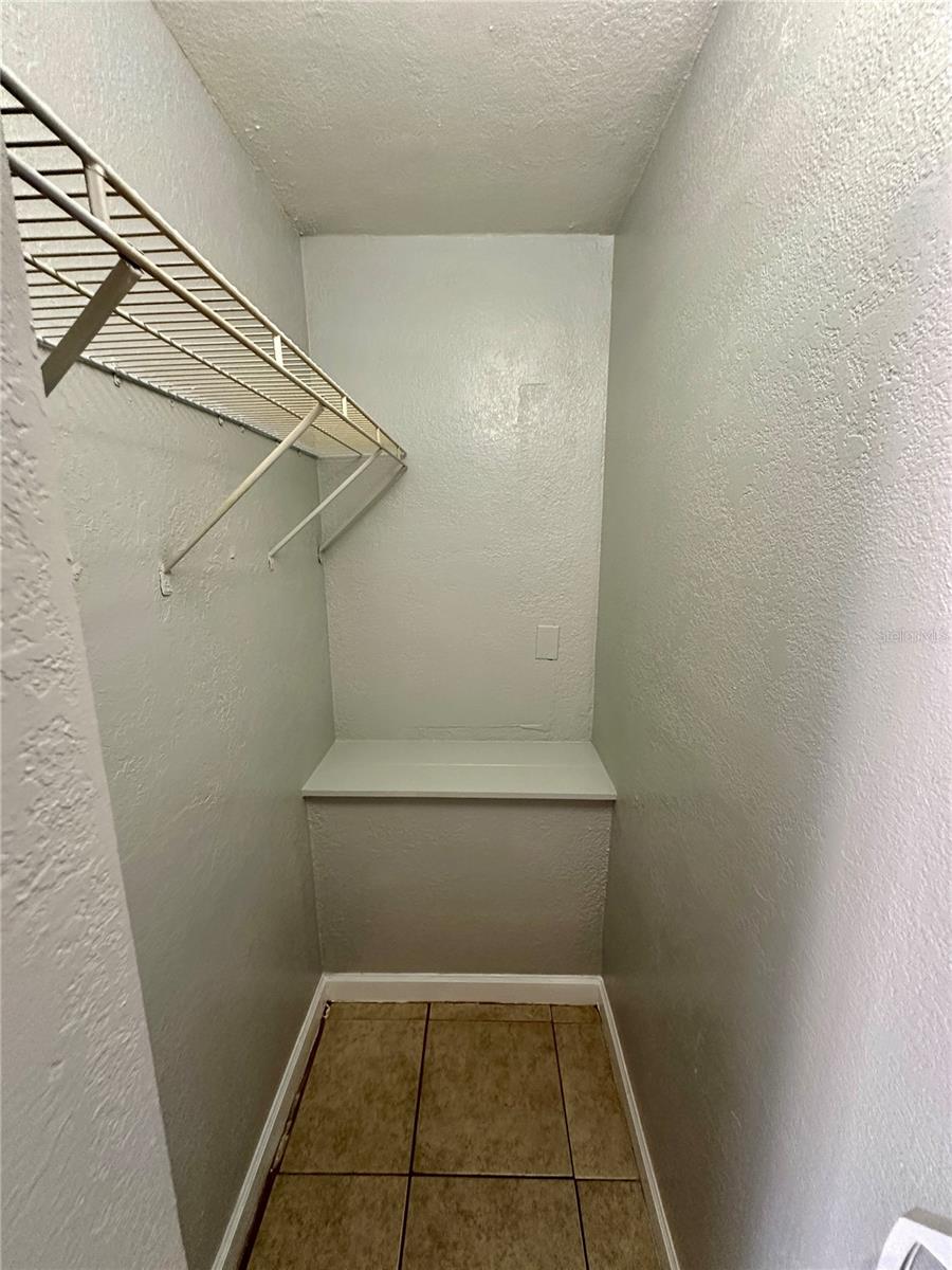 SKY CREST UNIT NO. 6 - Residential Lease