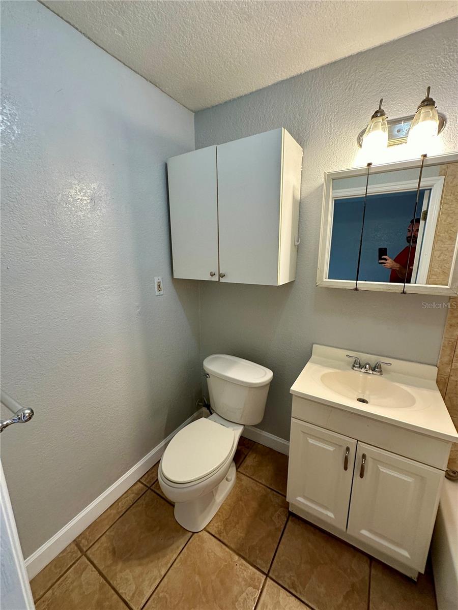 SKY CREST UNIT NO. 6 - Residential Lease