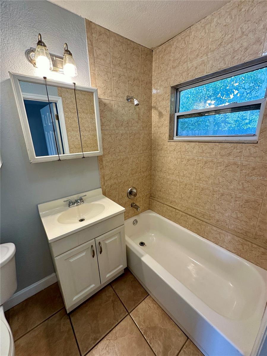 SKY CREST UNIT NO. 6 - Residential Lease