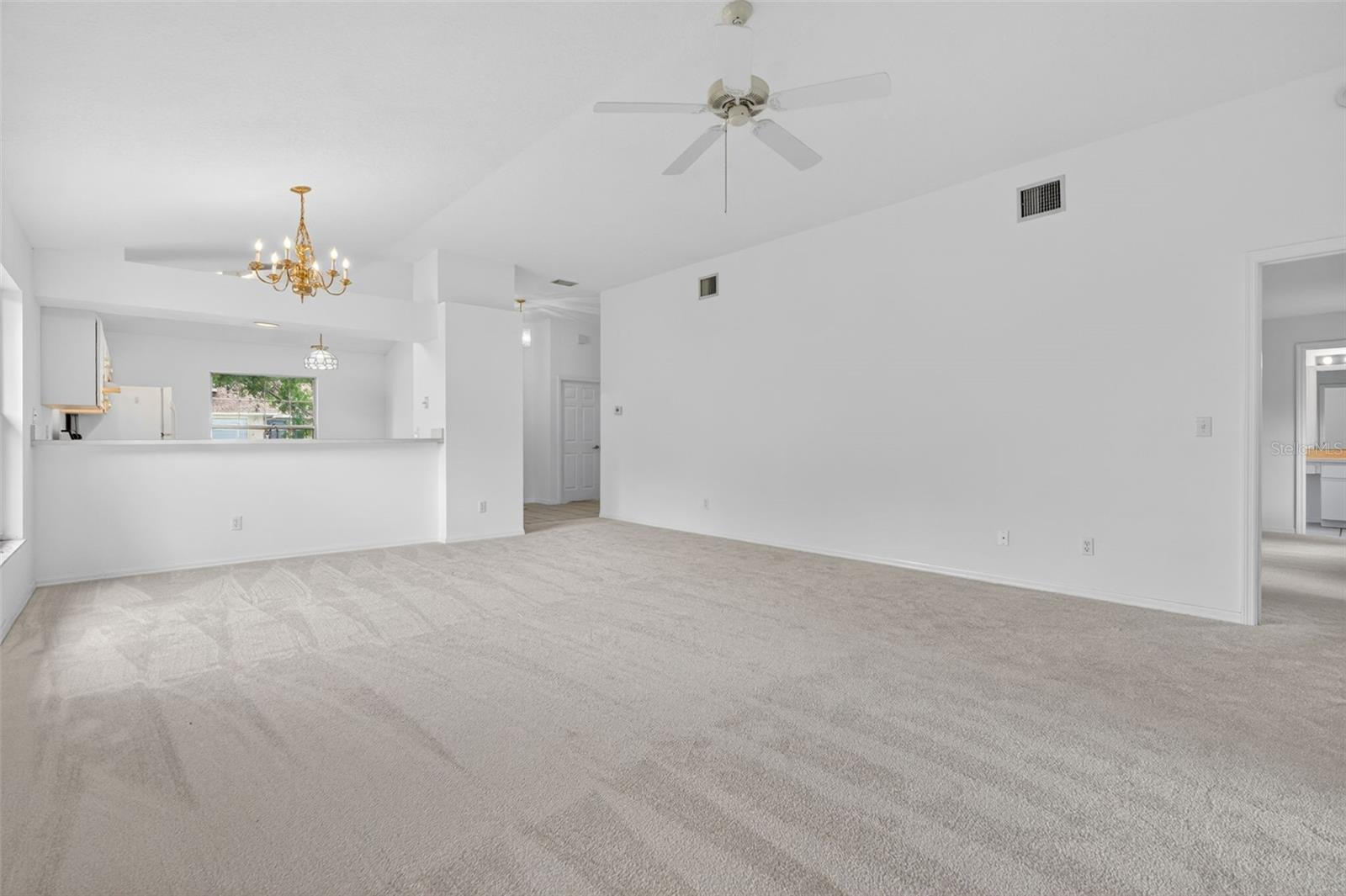 660 W SUNSET STRIP DRIVE