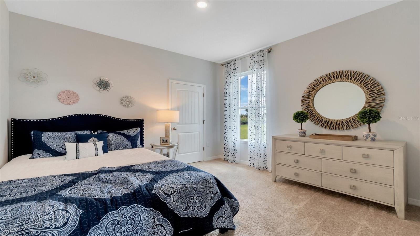2049 ASHWOOD BLUFF DRIVE