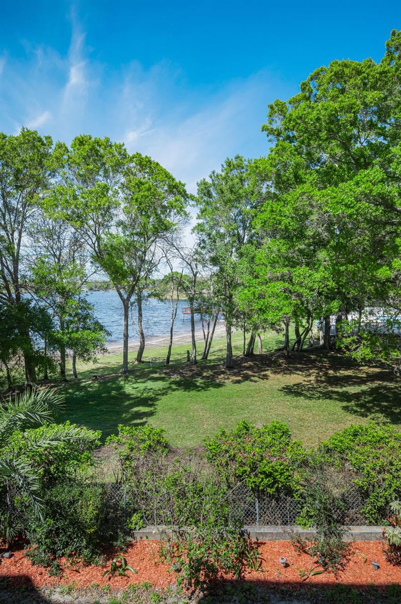 ON TOP OF THE WORLD - Residential