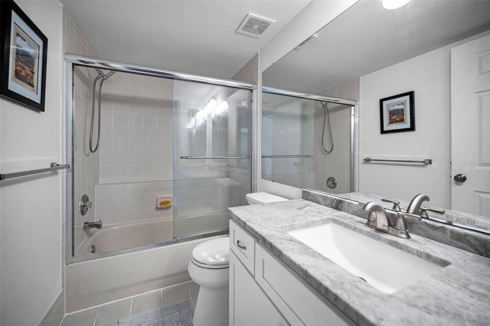 ON TOP OF THE WORLD - Residential