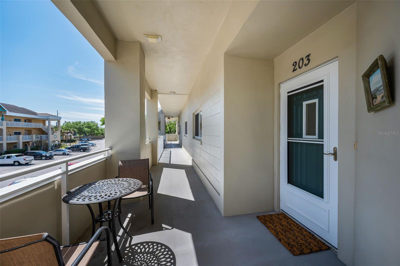 ON TOP OF THE WORLD - Residential