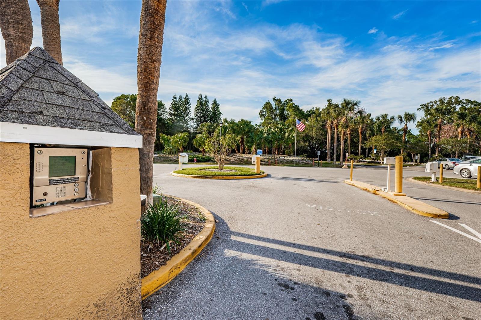 ON TOP OF THE WORLD - Residential