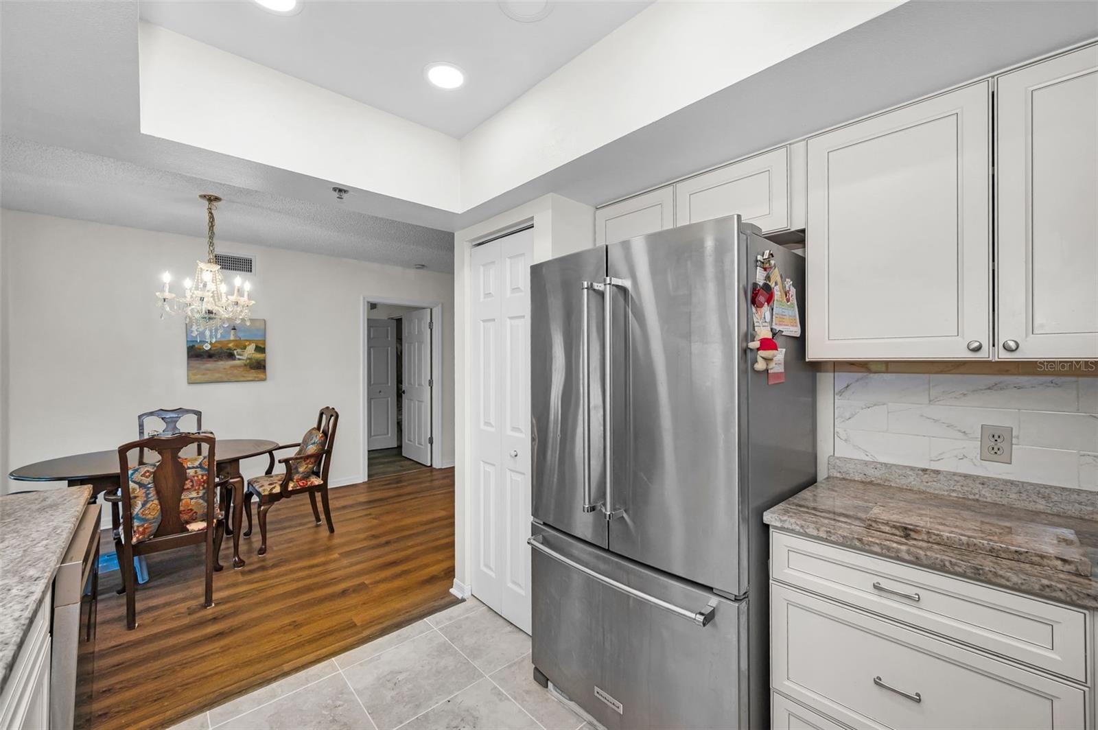 ON TOP OF THE WORLD - Residential