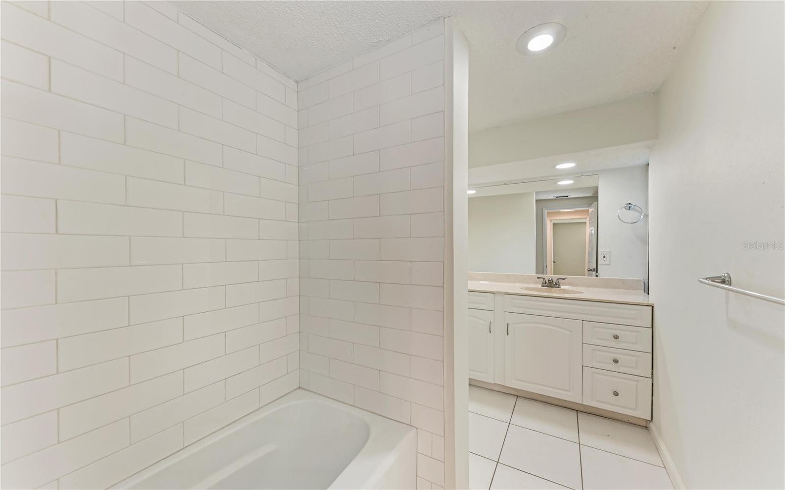 LOCKWOOD MEADOWS - Residential