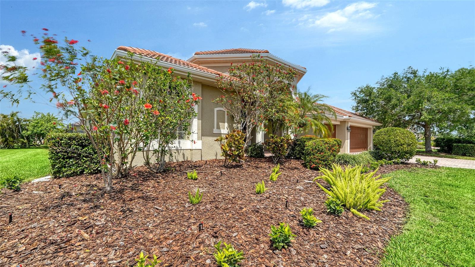 2886 GRAZELAND DRIVE