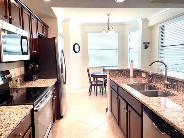 TERRACE II AT LAKEWOOD NATIONAL PH I - Residential Lease