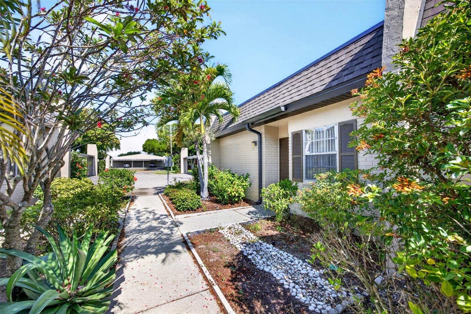 SOUTH POINTE VILLAS PH III - Residential