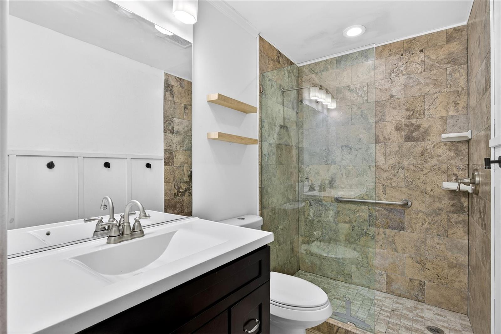 SOUTH POINTE VILLAS PH III - Residential