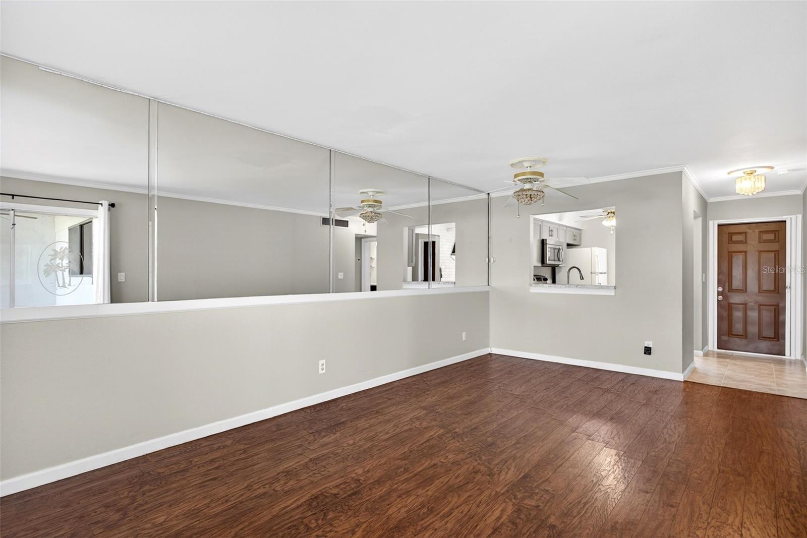 SOUTH POINTE VILLAS PH III - Residential