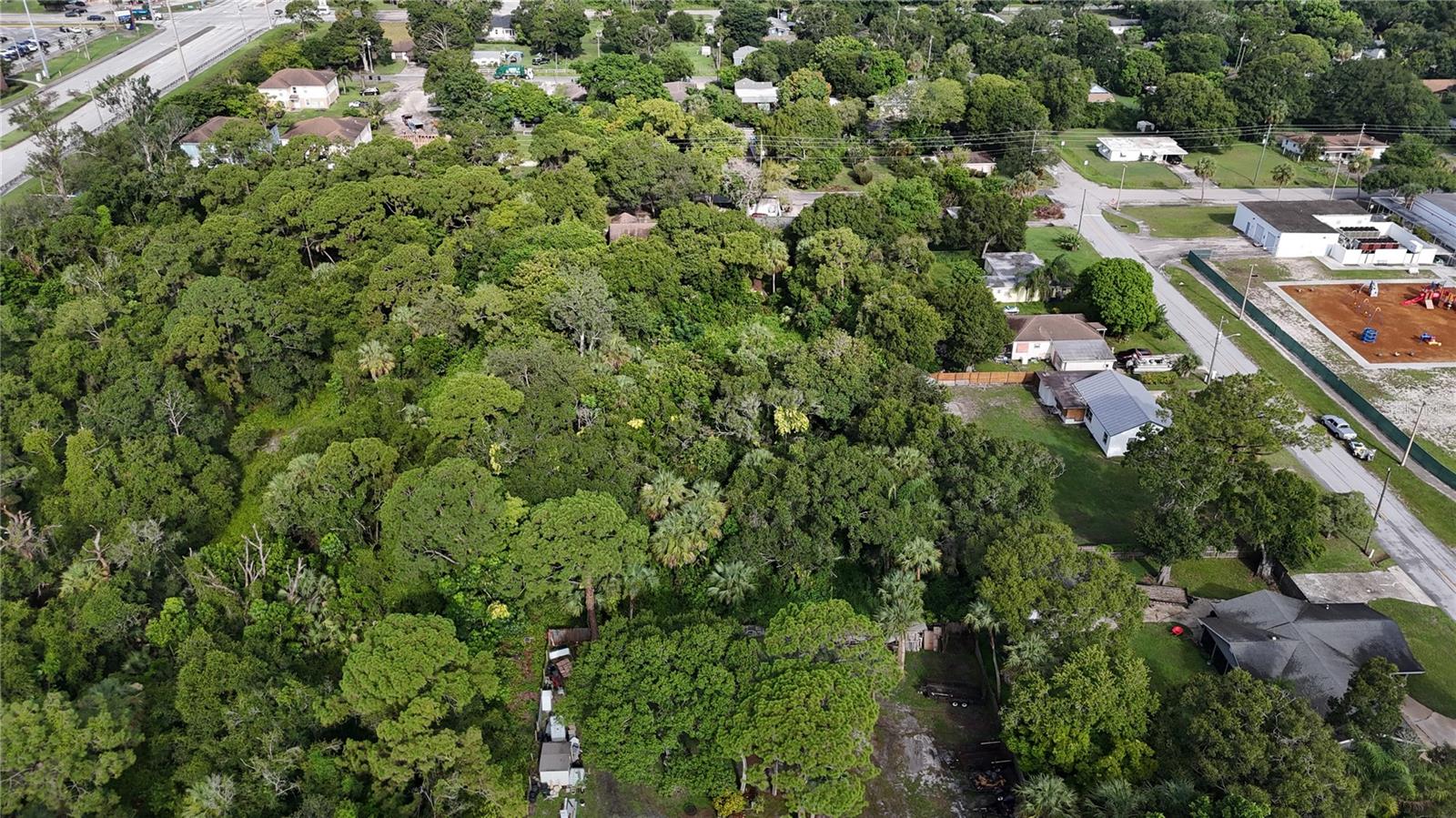 METES & BOUNDS - Land