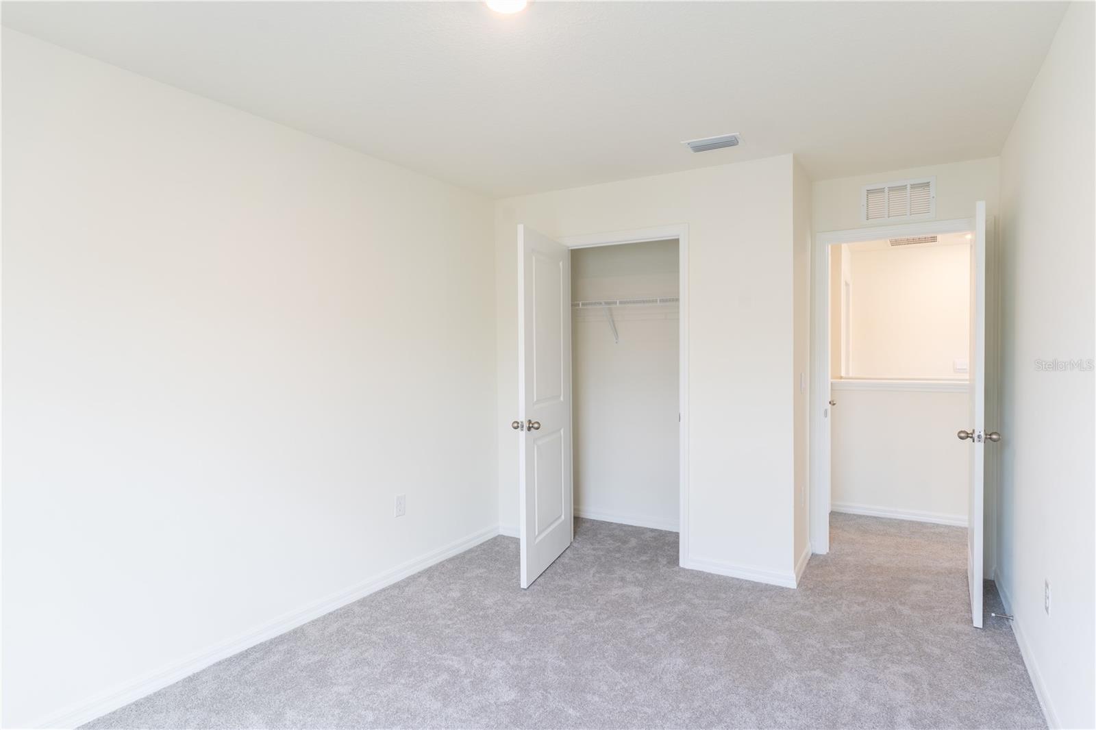 OAKS PRESERVE - Residential