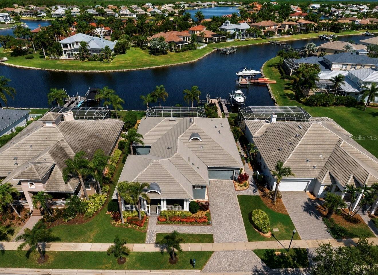 5416 MERRITT ISLAND DRIVE