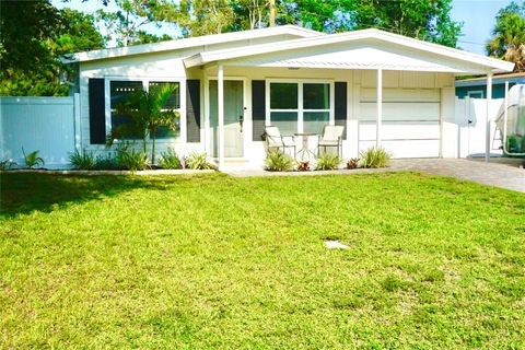 135 EMERALD LANE LARGO FL 33771