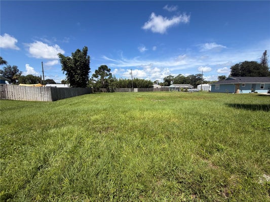 1020 RUTH DR, EDGEWATER, FL 32132 - Image 792e3ab8b870e42503a7aebe6772c708/503890540