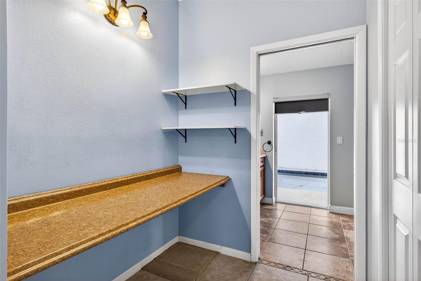 LA VIVA UNIT I - Residential