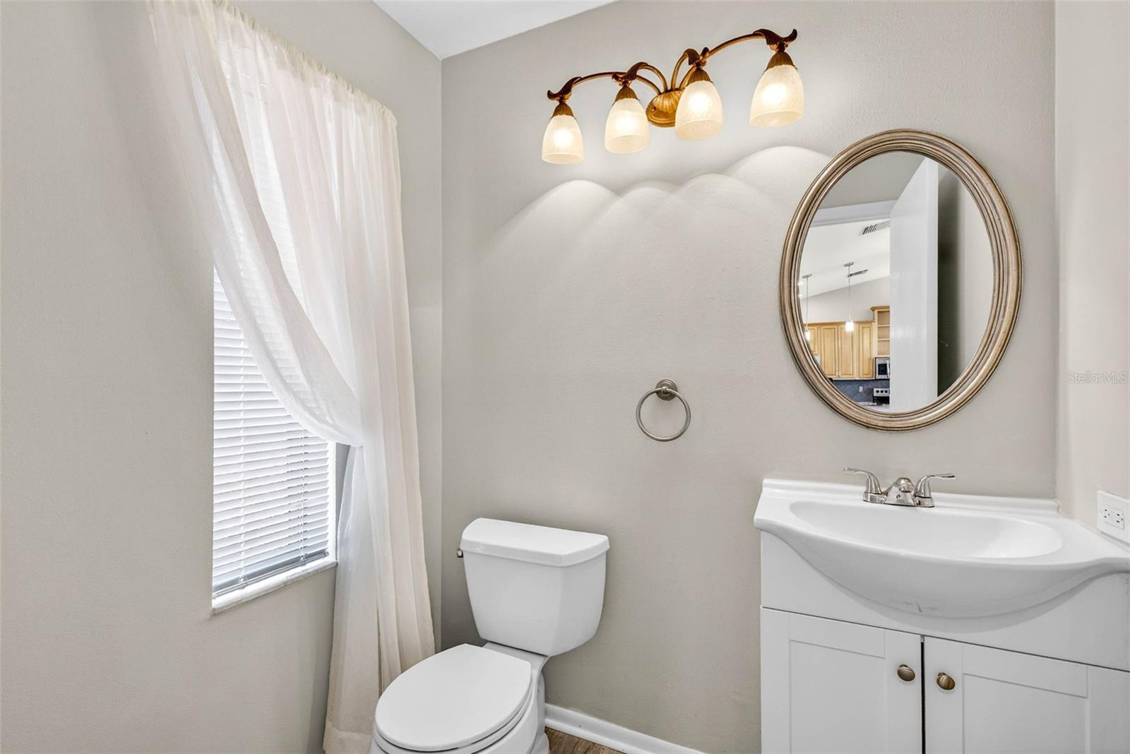 LA VIVA UNIT I - Residential