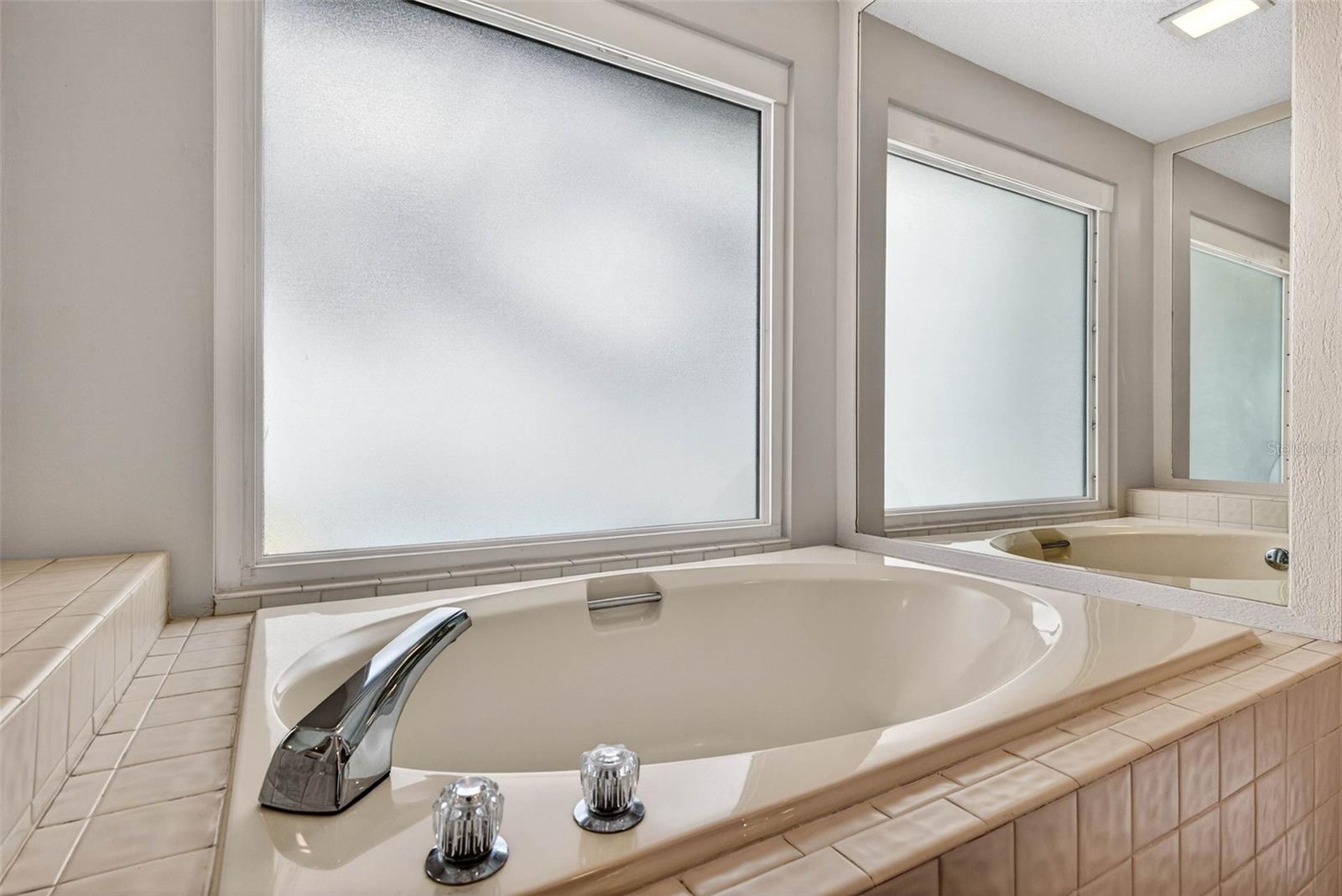 LA VIVA UNIT I - Residential