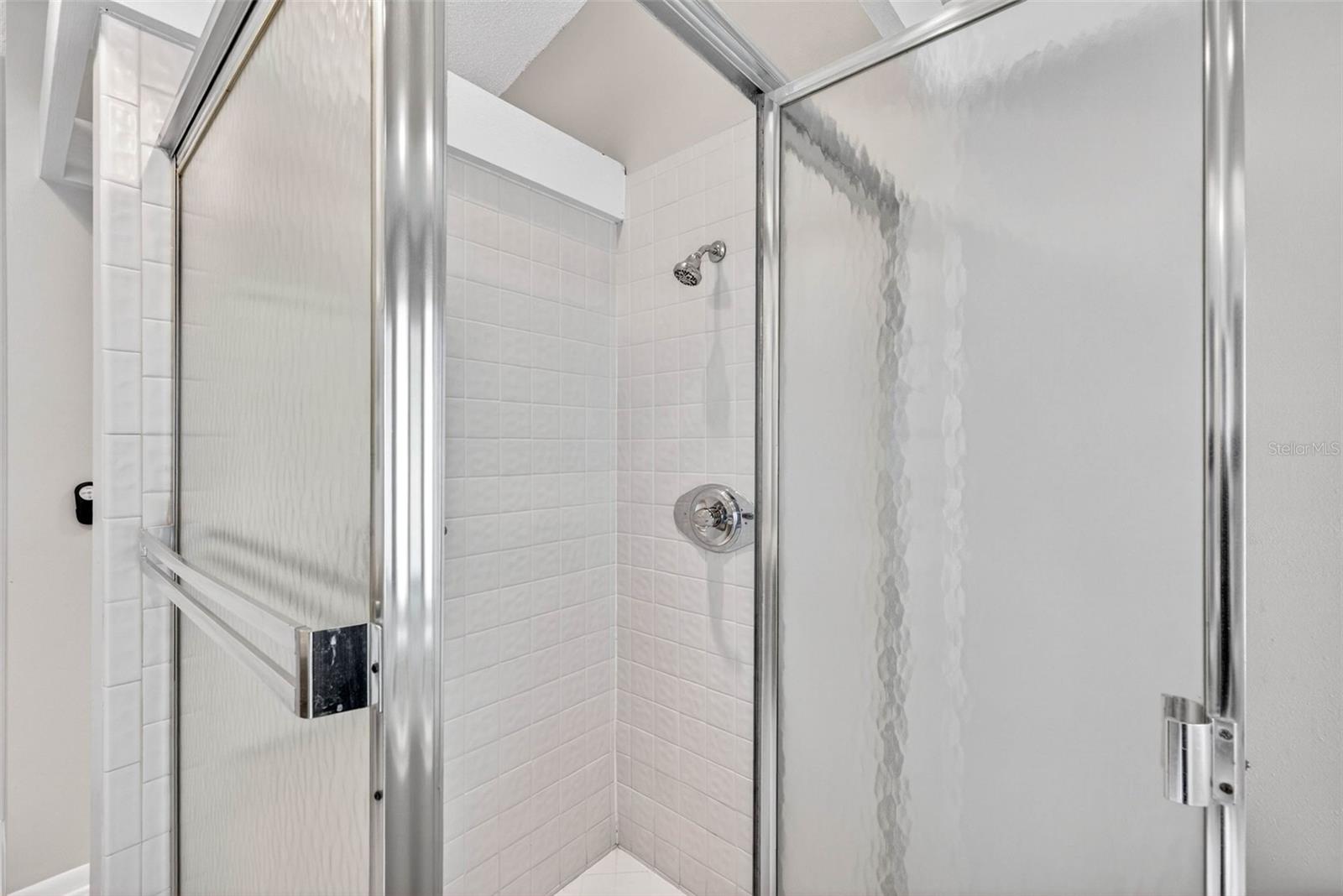 LA VIVA UNIT I - Residential