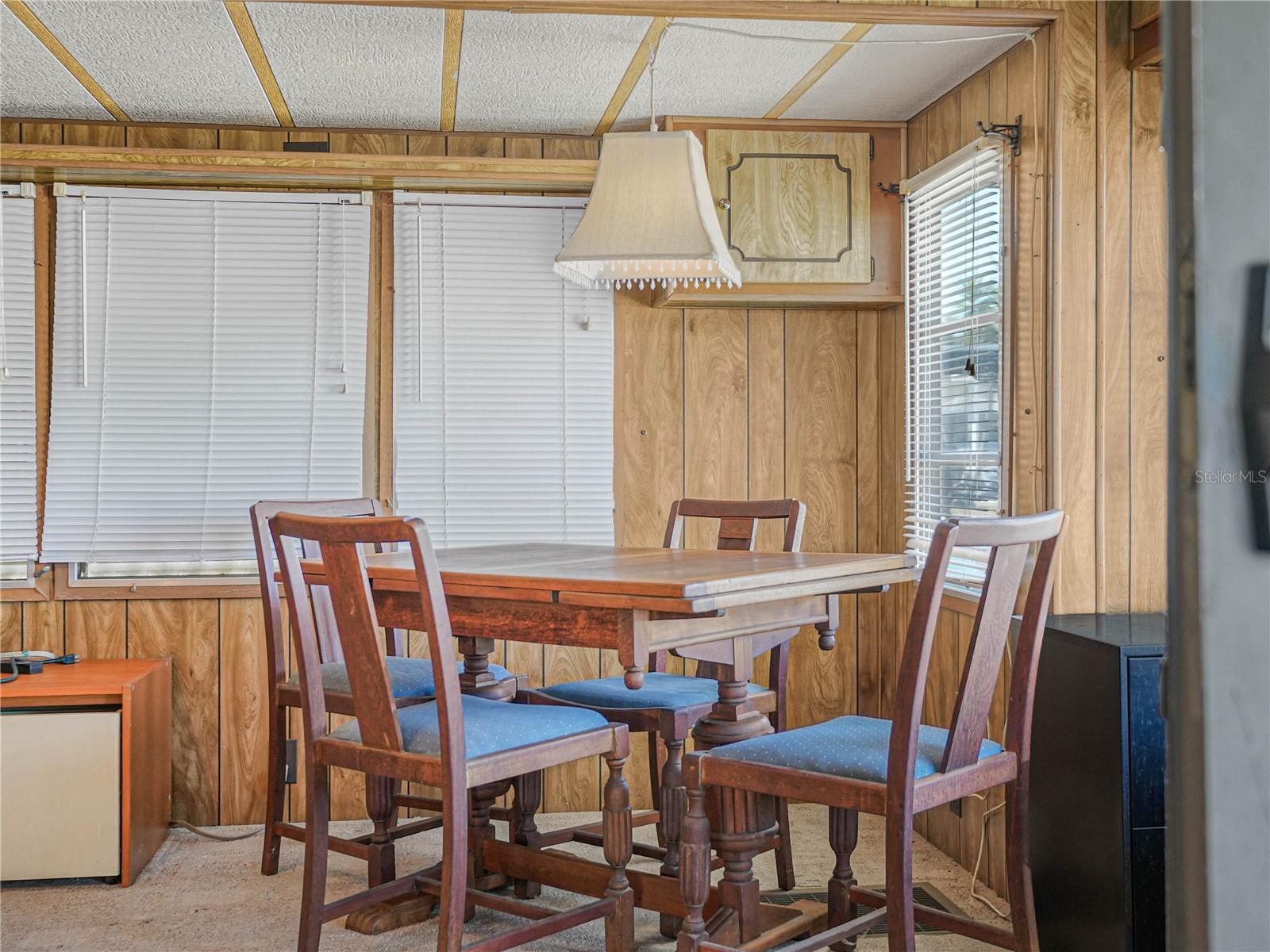 SADDLEBAG LAKE - Residential