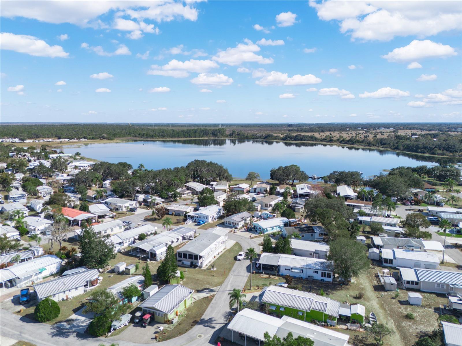 SADDLEBAG LAKE - Residential