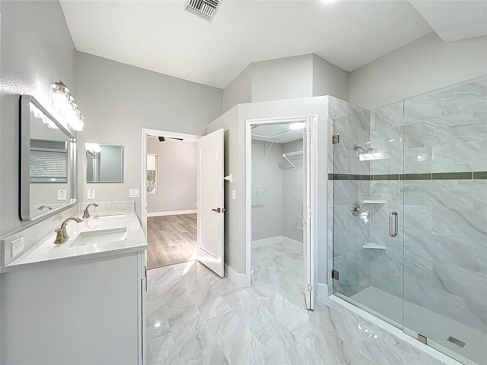 ALAFAYA WOODS PH 10 - Residential