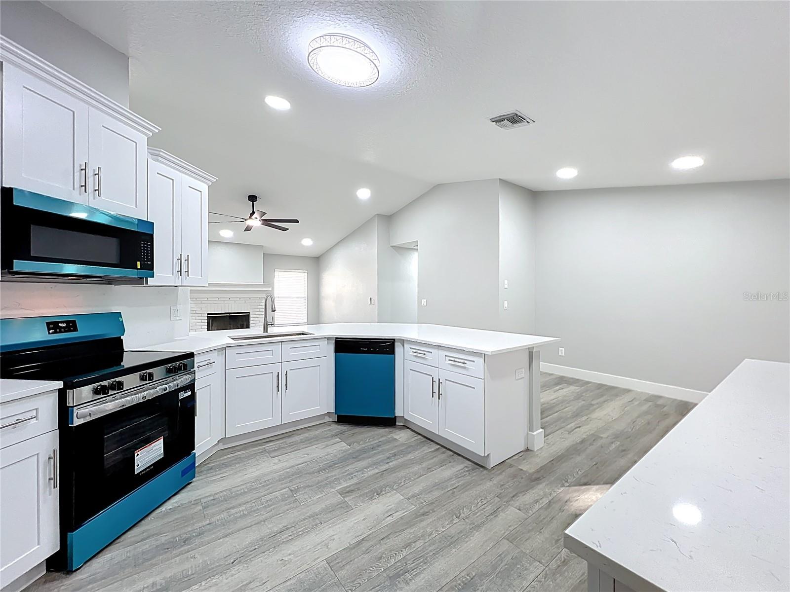 ALAFAYA WOODS PH 10 - Residential